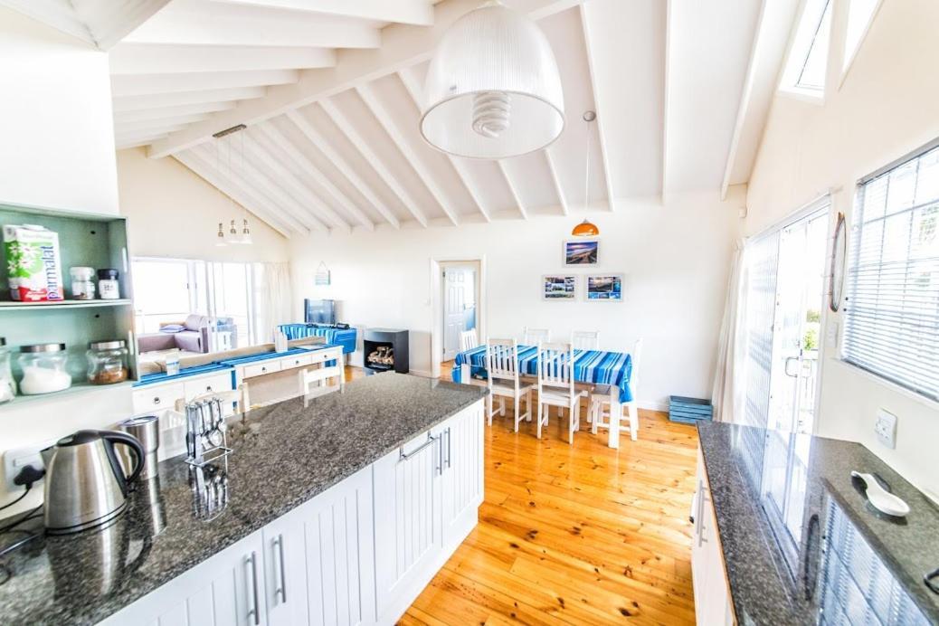 Casa Surf Lodge J'Bay เจฟฟรีส์เบย์ ภายนอก รูปภาพ
